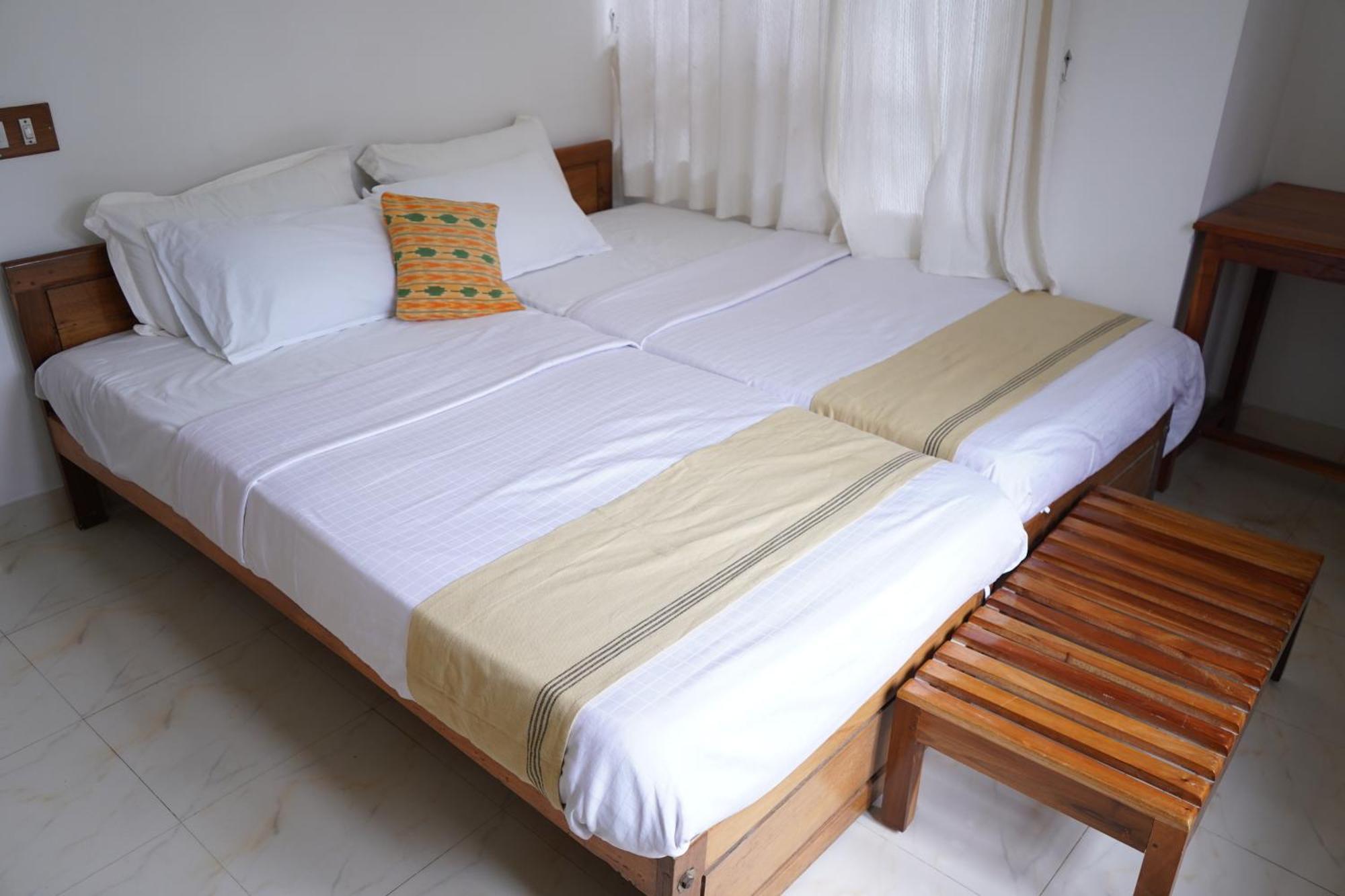 Oriole Homestay Теккаді Екстер'єр фото