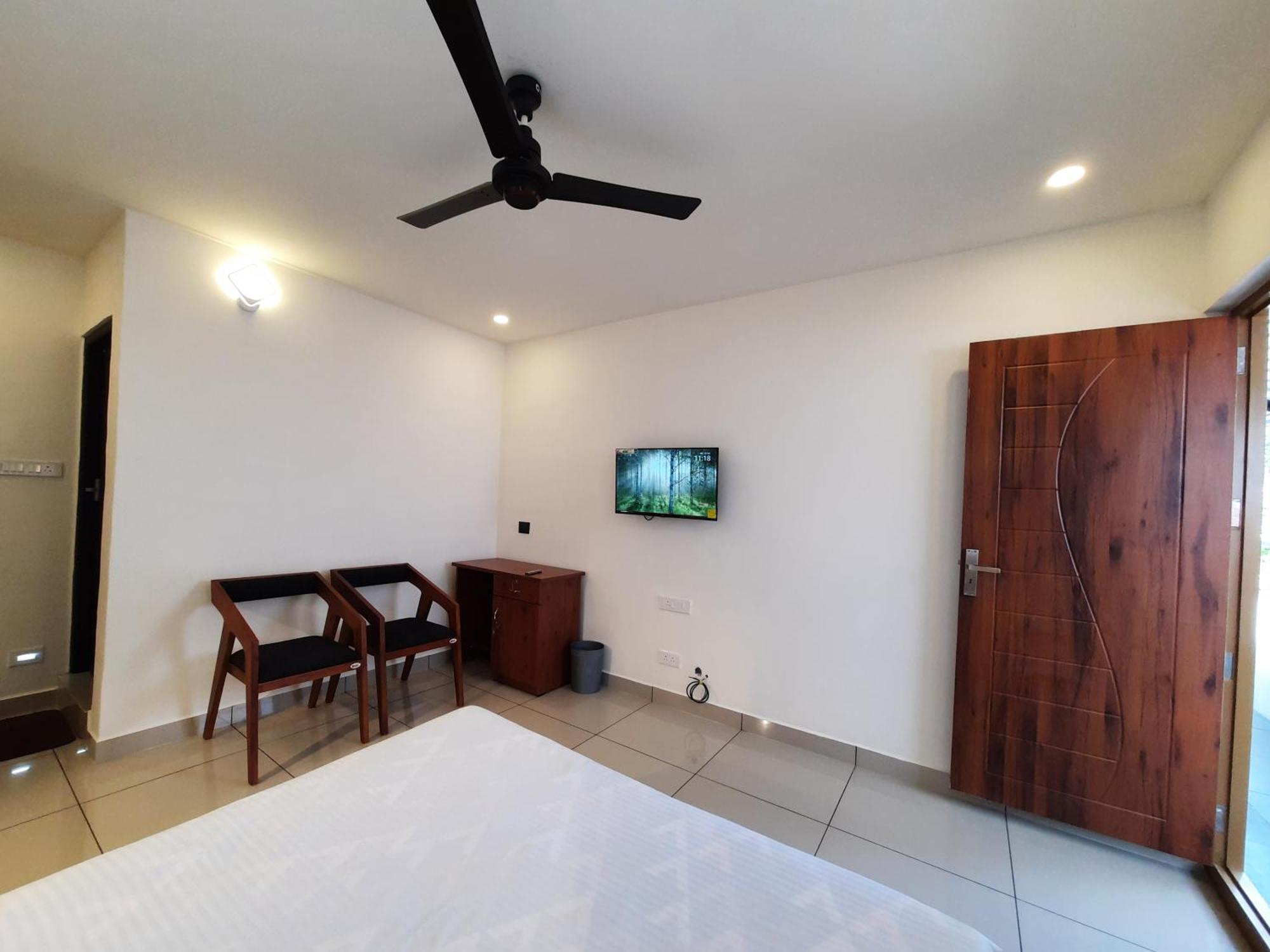 Oriole Homestay Теккаді Екстер'єр фото